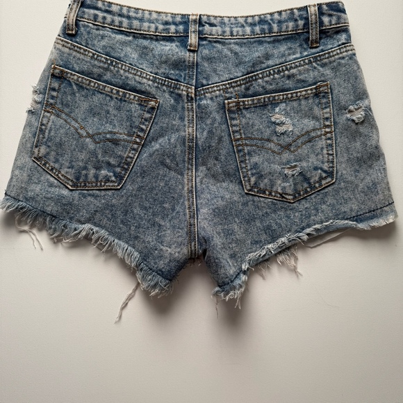 Soul Star distressed denim shorts” sz m (6-8) - Picture 2 of 5
